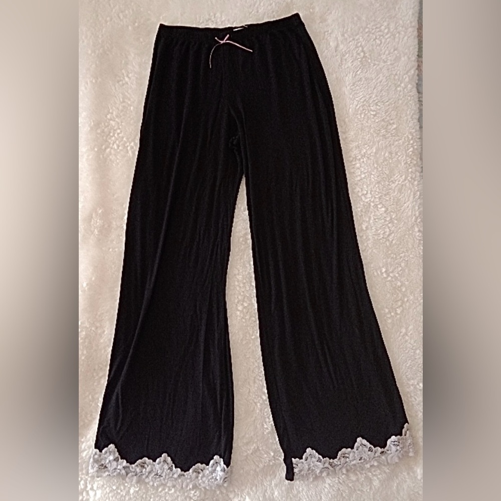 DKNY Black Pajama Pants super soft pull-on style Medium with Lace Trim